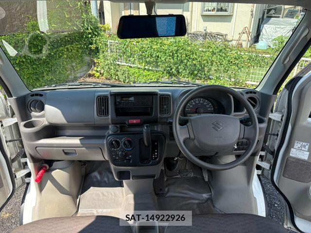 Suzuki EVERY 2015-02 8686701-1