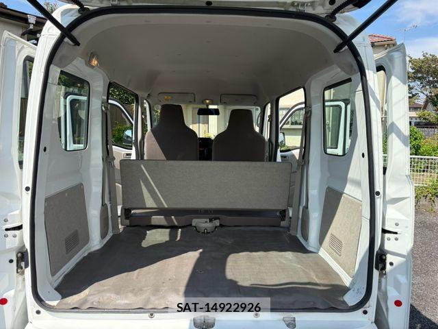 Suzuki EVERY 2015-02 8686701-26