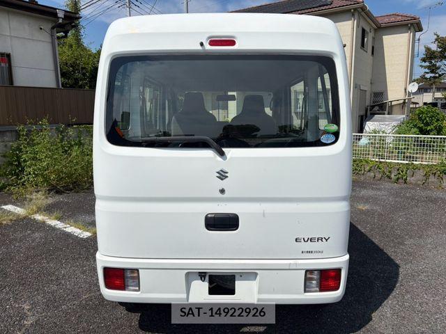 Suzuki EVERY 2015-02 8686701-6