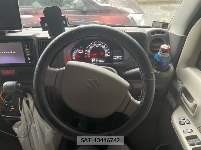 Suzuki EVERY 2022-10 8746159-18