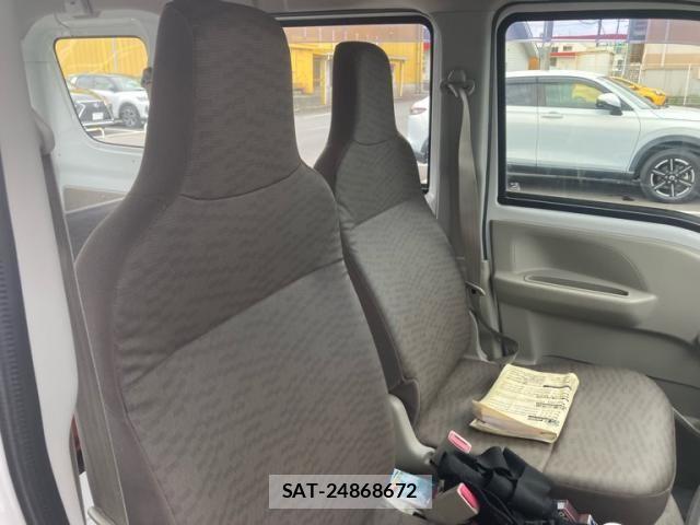 Suzuki EVERY 2018-11 8746161-12