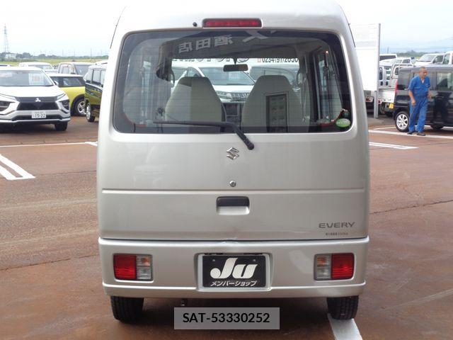 Suzuki EVERY 2008-08 8746163-6