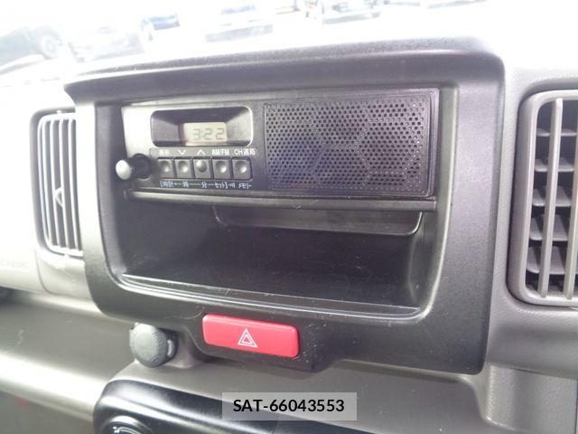 Suzuki EVERY 2023-11 8746158-13