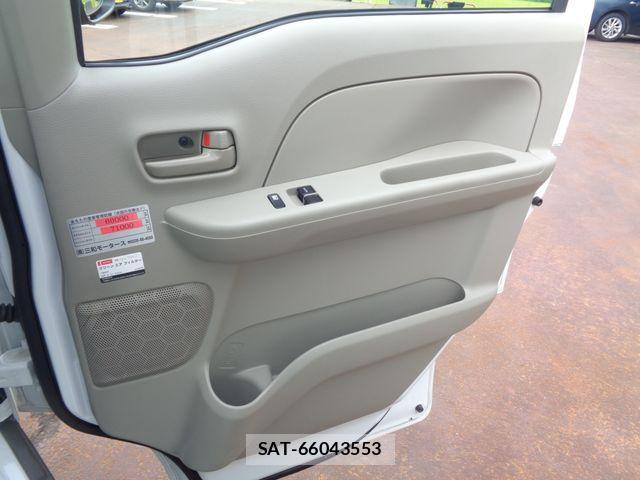 Suzuki EVERY 2023-11 8746158-17