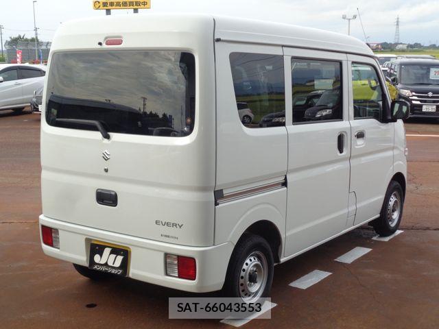 Suzuki EVERY 2023-11 8746158-2