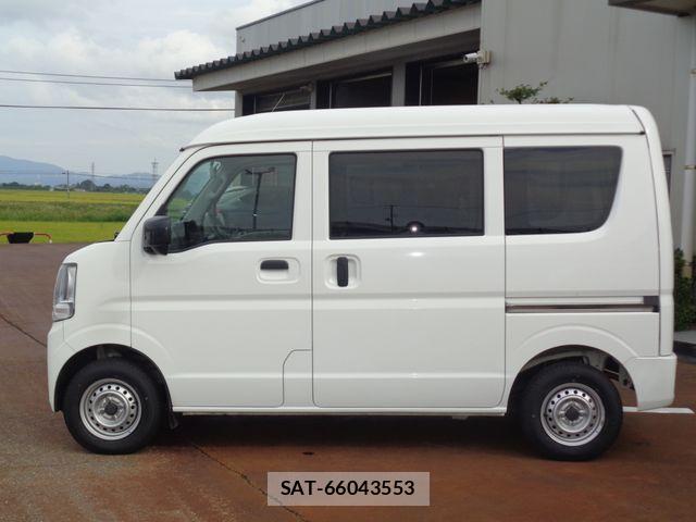 Suzuki EVERY 2023-11 8746158-5