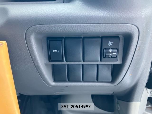 Suzuki EVERY 2016-11 8782220-15