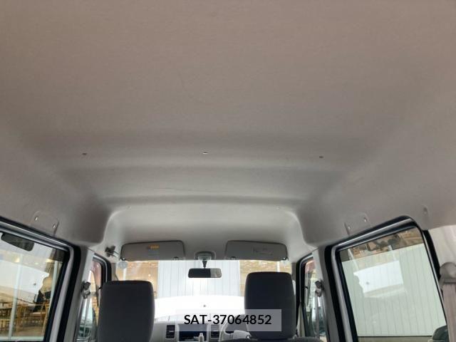 Suzuki EVERY 2014-02 8782217-13
