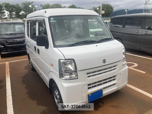Suzuki EVERY 2014-02 8782217-1