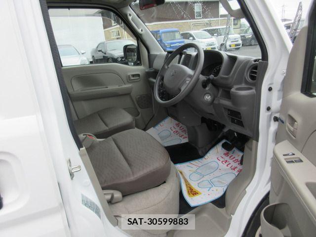 Suzuki EVERY 2023-11 8782215-11