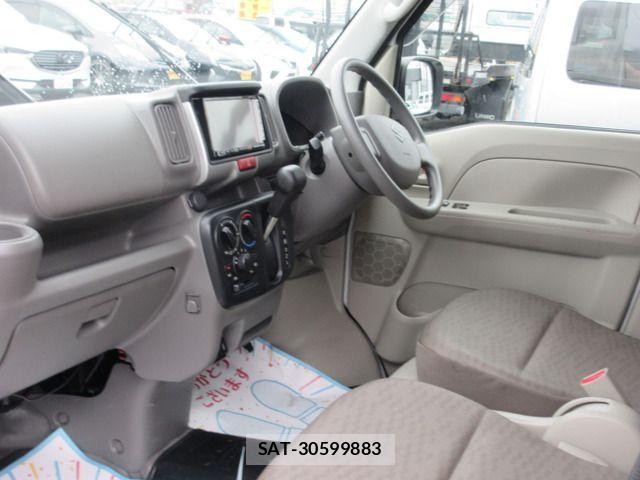 Suzuki EVERY 2023-11 8782215-3