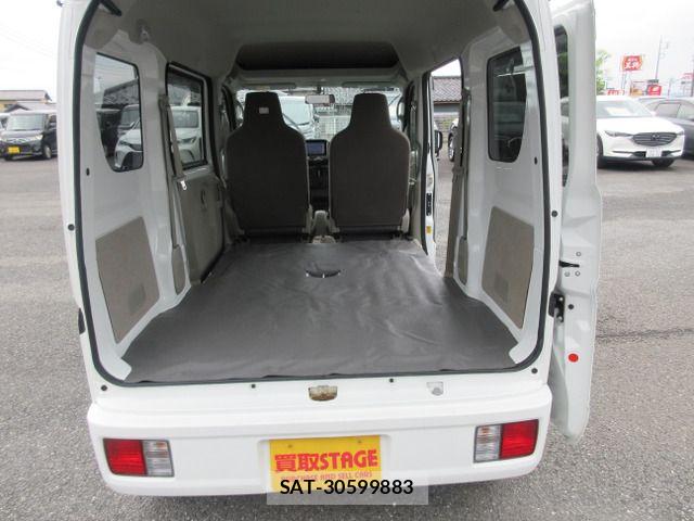 Suzuki EVERY 2023-11 8782215-6