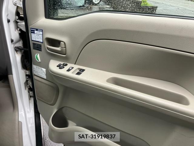 Suzuki EVERY 2017-01 8797640-10