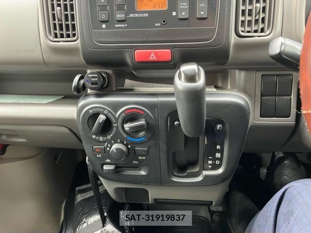 Suzuki EVERY 2017-01 8797640-13