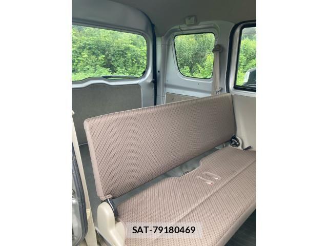 Suzuki EVERY 2015-04 8797641-13