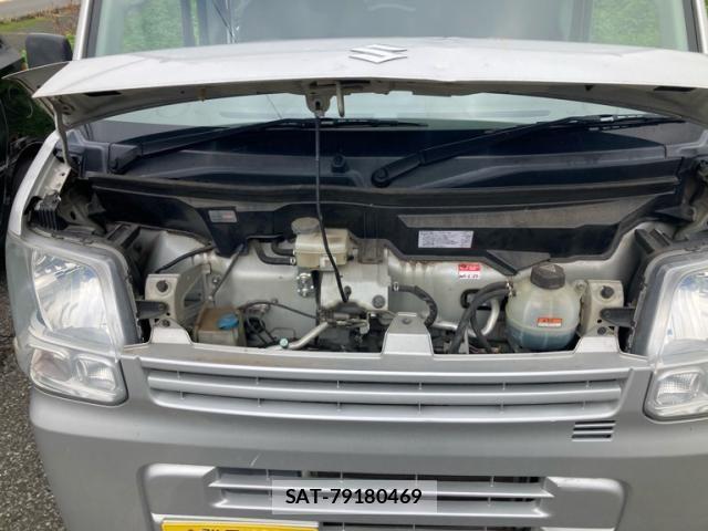 Suzuki EVERY 2015-04 8797641-14