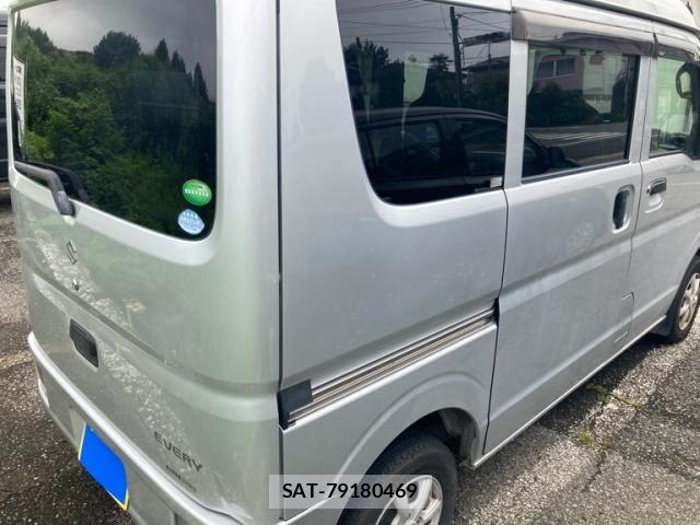Suzuki EVERY 2015-04 8797641-3