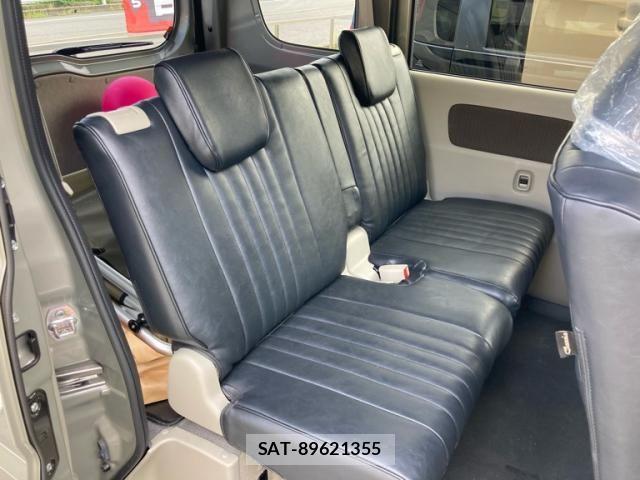Suzuki EVERY 2025-03 8797639-11