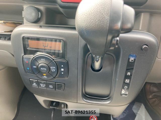 Suzuki EVERY 2025-03 8797639-18