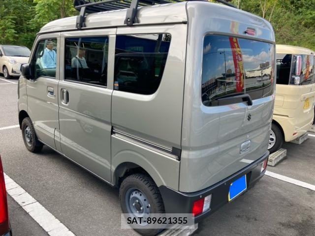Suzuki EVERY 2025-03 8797639-3