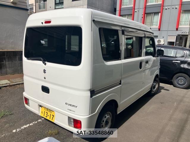 Suzuki EVERY 2021-07 8831877-3