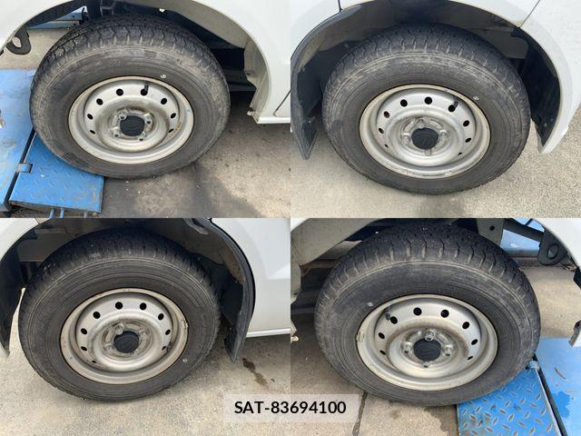 Suzuki EVERY 2012-12 8831878-16