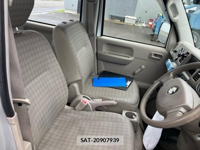 Suzuki EVERY 2012-12 8831880-15