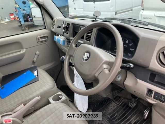 Suzuki EVERY 2012-12 8831880-16