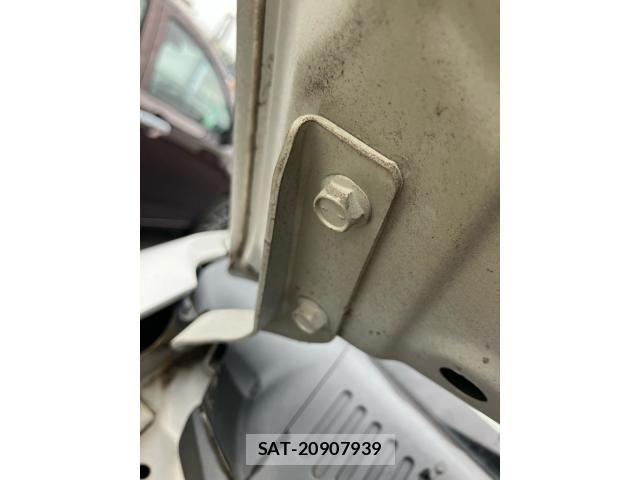 Suzuki EVERY 2012-12 8831880-20