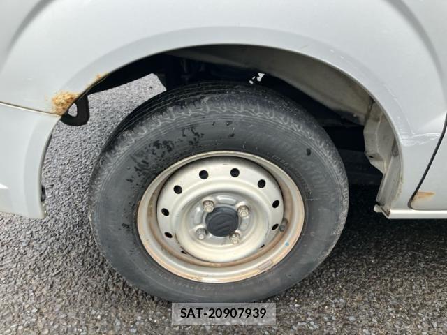 Suzuki EVERY 2012-12 8831880-8