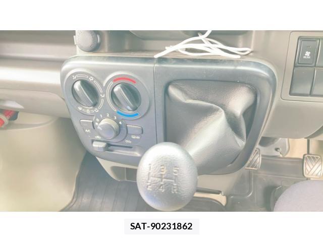 Suzuki EVERY 2017-06 8850777-12