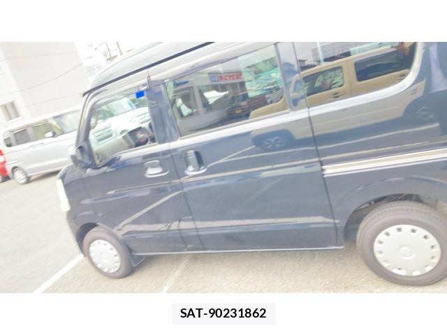 Suzuki EVERY 2017-06 8850777-3