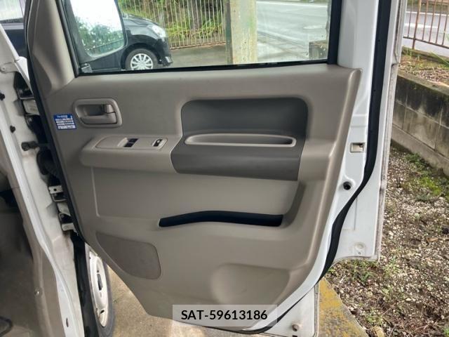 Suzuki EVERY 2013-09 8850783-10