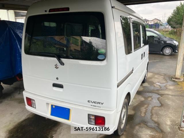 Suzuki EVERY 2013-09 8850783-2
