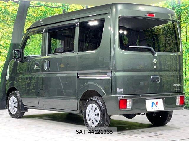Suzuki EVERY 2024-01 8882440-17