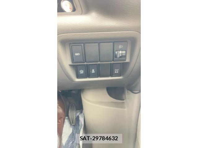 Suzuki EVERY 2017-03 8884422-12