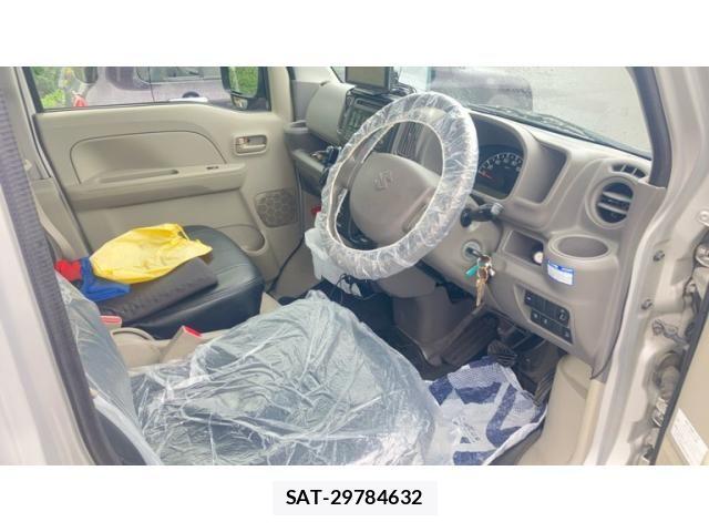 Suzuki EVERY 2017-03 8884422-13