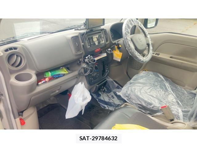 Suzuki EVERY 2017-03 8884422-23