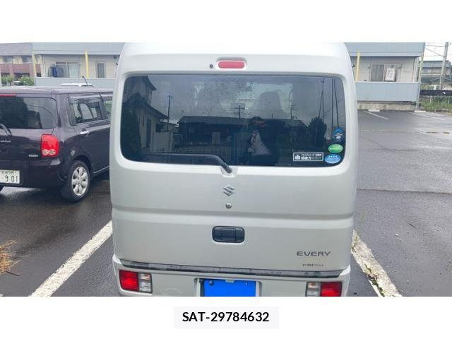 Suzuki EVERY 2017-03 8884422-4