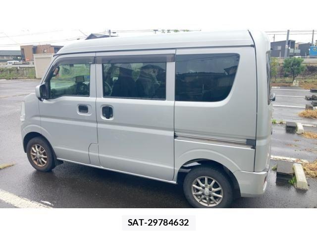 Suzuki EVERY 2017-03 8884422-6