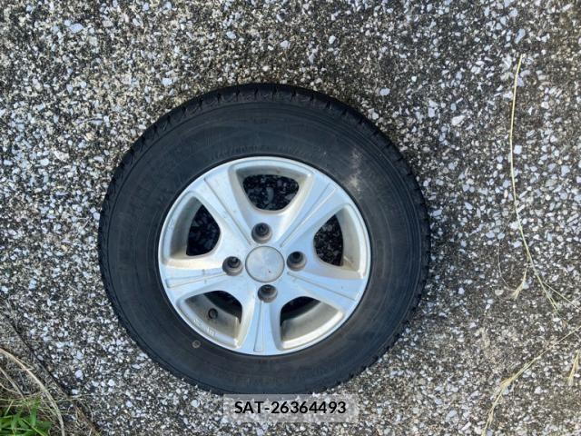 Suzuki EVERY 2004-06 8884424-10