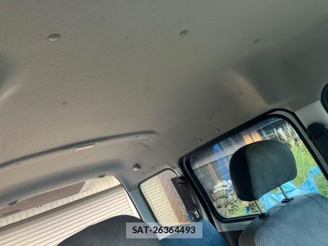 Suzuki EVERY 2004-06 8884424-18