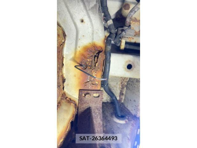 Suzuki EVERY 2004-06 8884424-27