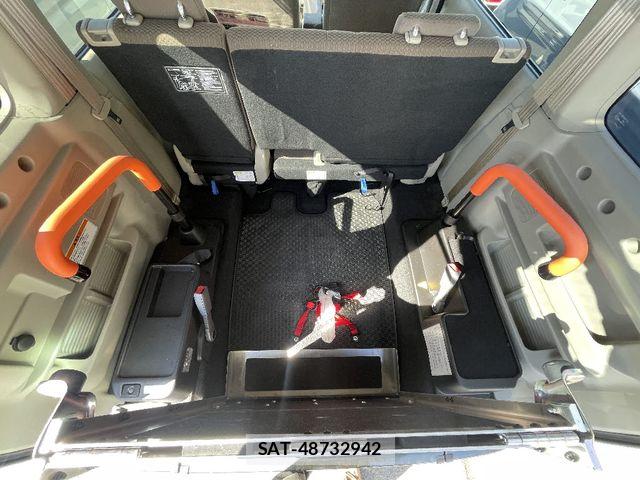 Suzuki EVERY WAGON 2021-03 5880065-5
