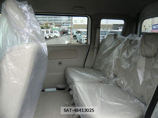Suzuki EVERY WAGON 2026-04 6998560-12