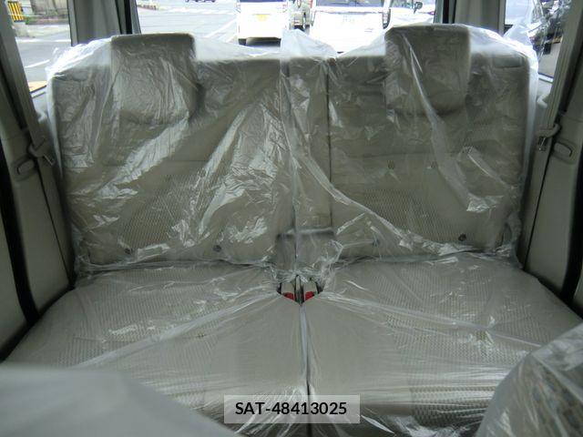 Suzuki EVERY WAGON 2026-04 6998560-14