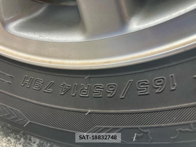 Suzuki EVERY WAGON 2015-11 7021701-8