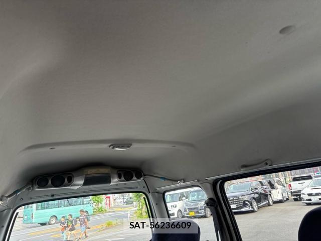 Suzuki EVERY WAGON 2002-01 7510181-16