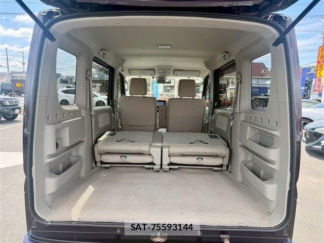 Suzuki EVERY WAGON 2016-08 7620521-24