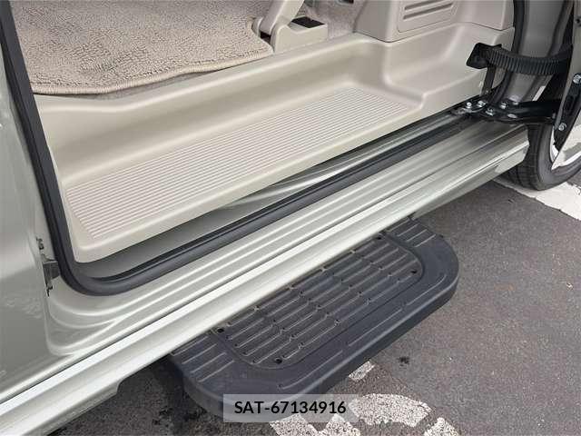 Suzuki EVERY WAGON 2024-04 7729422-13